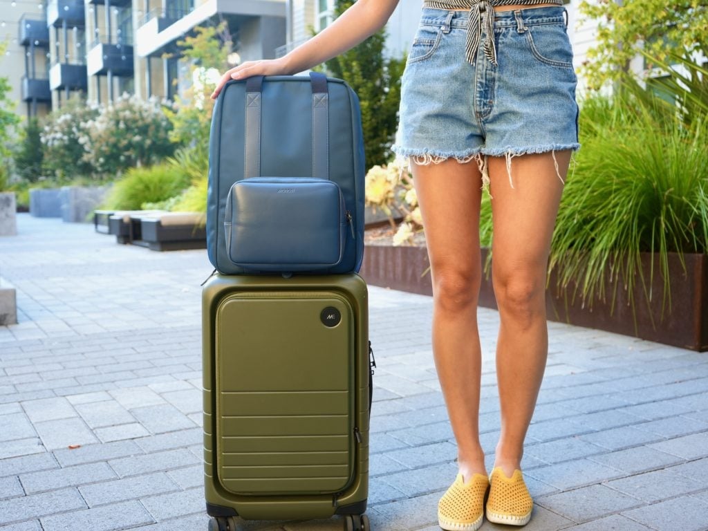 Monos-Metro-Backpack-Review-2-1